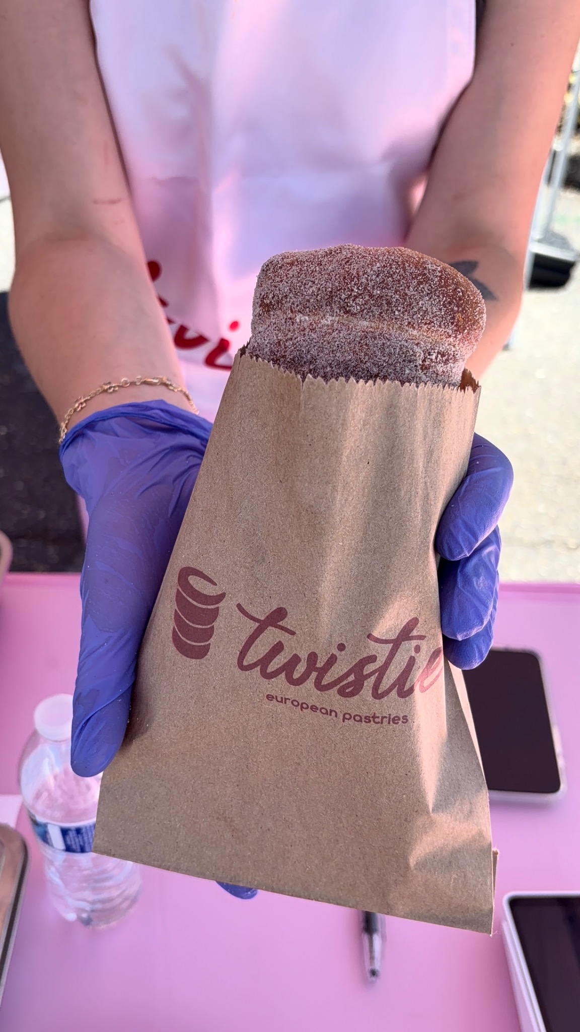 Classic chimney cake in a Twistie paper bag